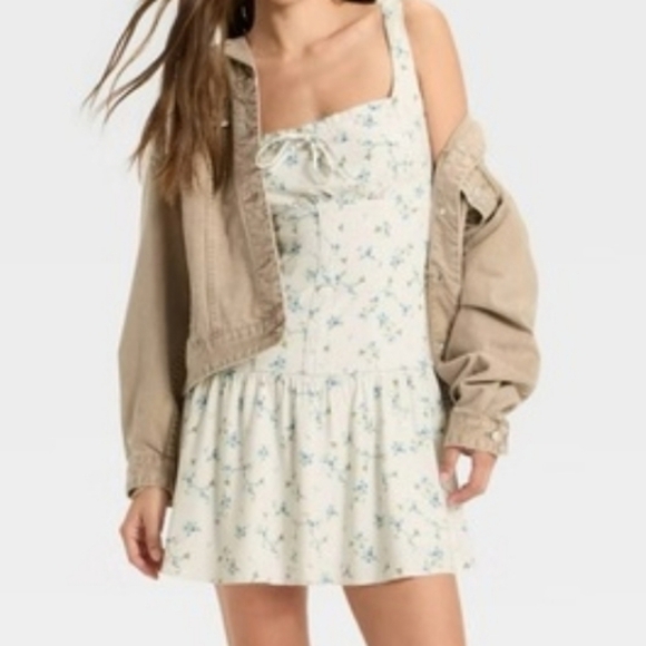 wild fable Dresses & Skirts - Wild Fable Emma Mini Babydoll Dress White Blue Flora